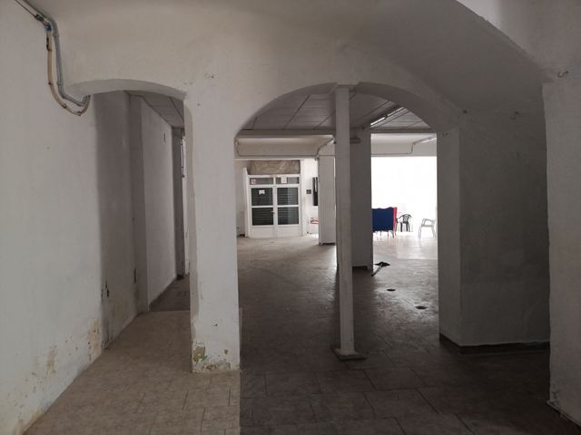Local comercial 200 m calle virgen Tarazona Mancha