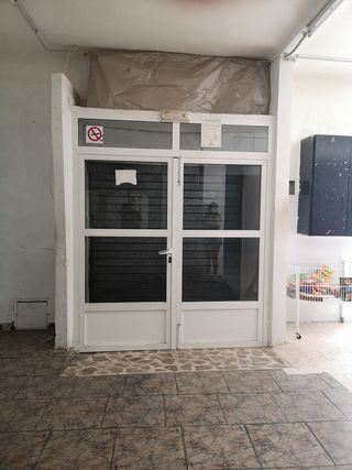 Local comercial 200 m calle virgen Tarazona Mancha