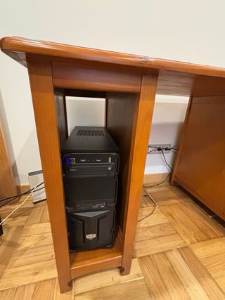 Escritorio de madera para PC
