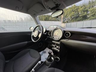 MINI Clubman 2011