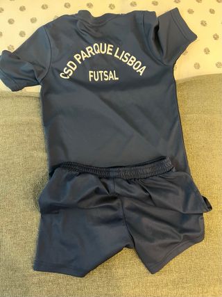 Conjunto Futsal Parque Lisboa Alcorcón talla 5-7