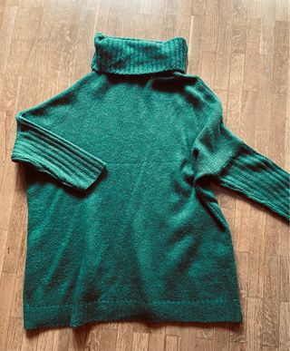 Jersey oversize cuello alto verde