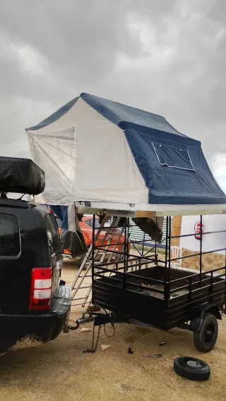 Remolque con tienda,