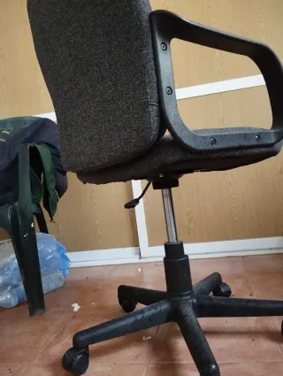 Silla de escritorio giratoria