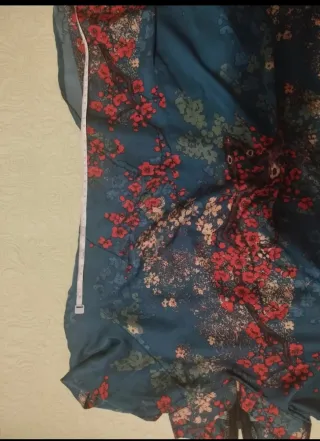 Vestido vietnamita floral