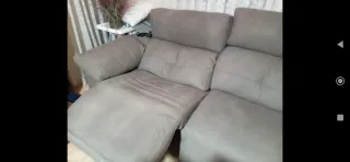 Sofá de 2 plazas amplias gris. URGE VENTA