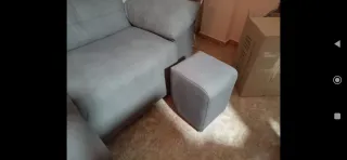 Sofá de 2 plazas amplias gris. URGE VENTA