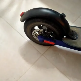 Patinete Eléctrico ABARTH Azul