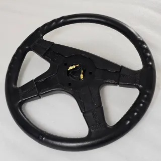 Volante Mercedes AMG Atiwe clasico cuero negro