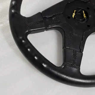 Volante Mercedes AMG Atiwe clasico cuero negro