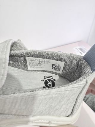 Zapatos TOMS para bebé, talla 21