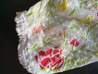 Blusa Antik Batik bordada floral