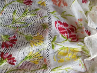 Blusa Antik Batik bordada floral