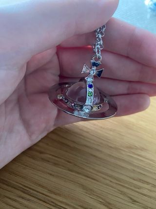 Collar Orbe Saturno Plateado