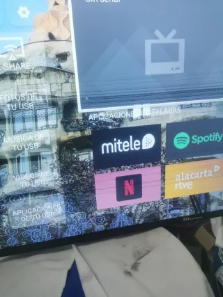 TD Systems TV 50 pulgadas con rayas