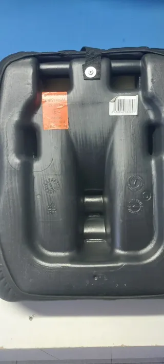 Alzador niño coche negro