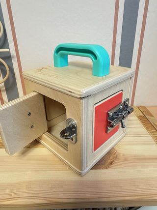 Caja de actividades Lovevery