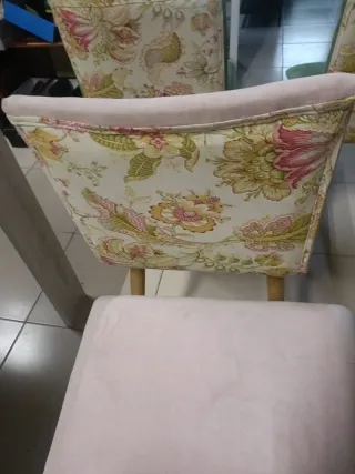 4 Sedie Imbottiate Verdi e Rosa, in Perfette Condizioni