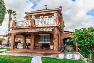 Chalet en venta en Berà Mar - El Francaset en Roda de Barà