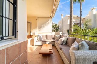 Casa adosada en venta en Elviria en Marbella