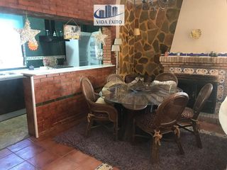 Chalet en venta en Linares