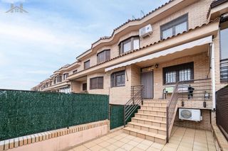 Casa adosada en venta en El Pinar - La Dehesa - Resto de Navalcarnero en Navalcarnero