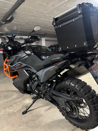 KTM 890 Adventure Negra/Gris