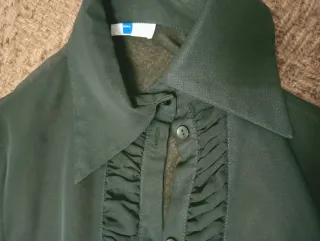 Camicia nera in chiffon con rouches