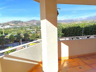 Piso en venta en Chaparil - Torrecilla en Nerja