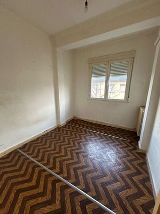 Edificio en venta en Flores de Sil - La Placa en Ponferrada