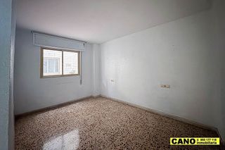 Piso en venta en Plaza de Toros - Santa Rita en Almería