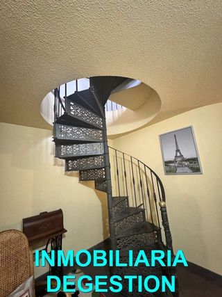 Dúplex en venta en Linares