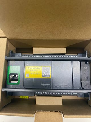 PLC Schneider TM241CE24T