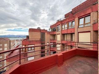 Piso en venta en Numancia - San Fernando en Santander