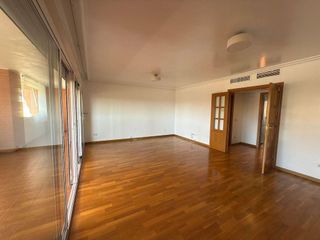 Piso en venta en Babel en Alicante