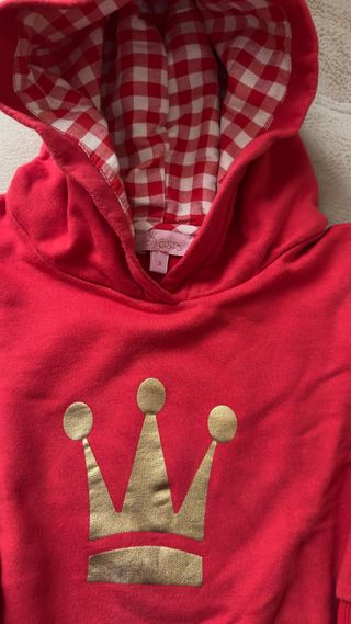 Sudadera roja corona dorada Eva Castro 3 años