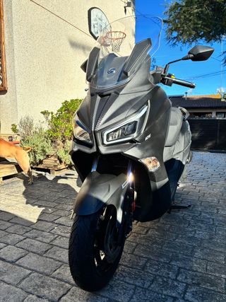 Sym Joymax Z+ 125cc Impecable 9000 km