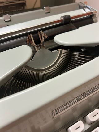 Macchina da scrivere Hermes 3000 anni '70