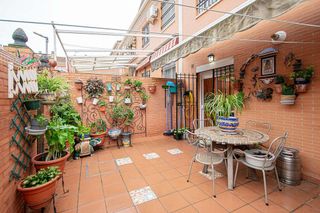 Casa adosada en venta en Montequinto en Dos Hermanas