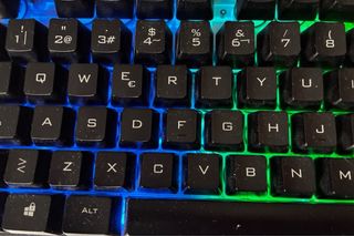 Teclado Mecánico Gaming Trust RGB