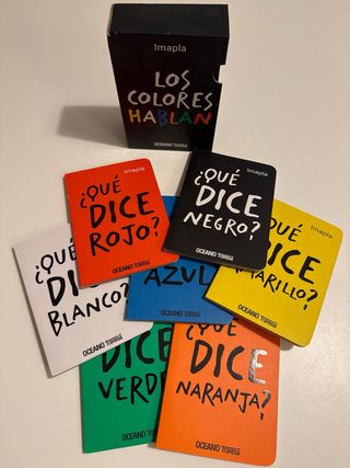 Los colores hablan (Cajita con 7 libros pop-up)...