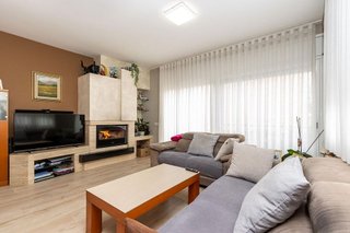 Casa adosada en venta en Centre en Castellar del Vallès