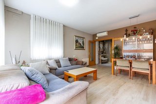 Casa adosada en venta en Centre en Castellar del Vallès