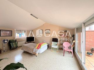 Dúplex en venta en Fondo en Santa Coloma de Gramanet