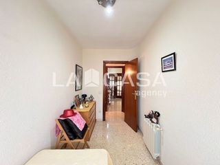 Dúplex en venta en Fondo en Santa Coloma de Gramanet