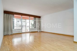 Piso en venta en Sants en Barcelona