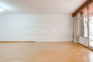 Piso en venta en Sants en Barcelona