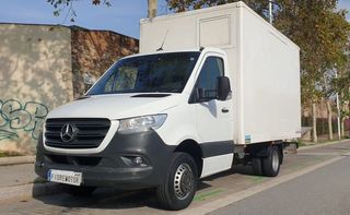 Mercedes Sprinter 516 LARGO  CON PUERTA ELEVADORA  3.5 T