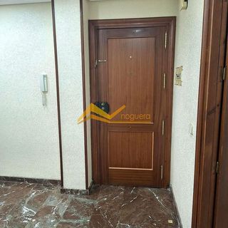Piso en venta en Linares