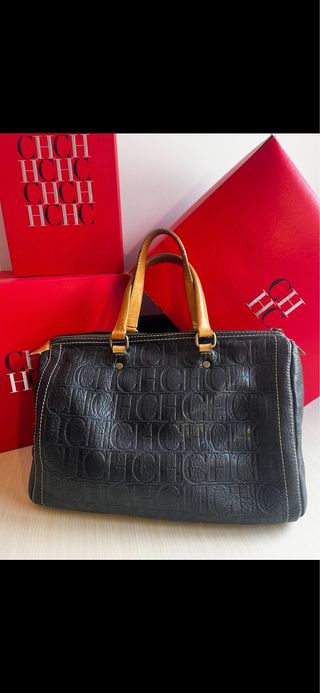 Bolso CH Negro Piel Grabada